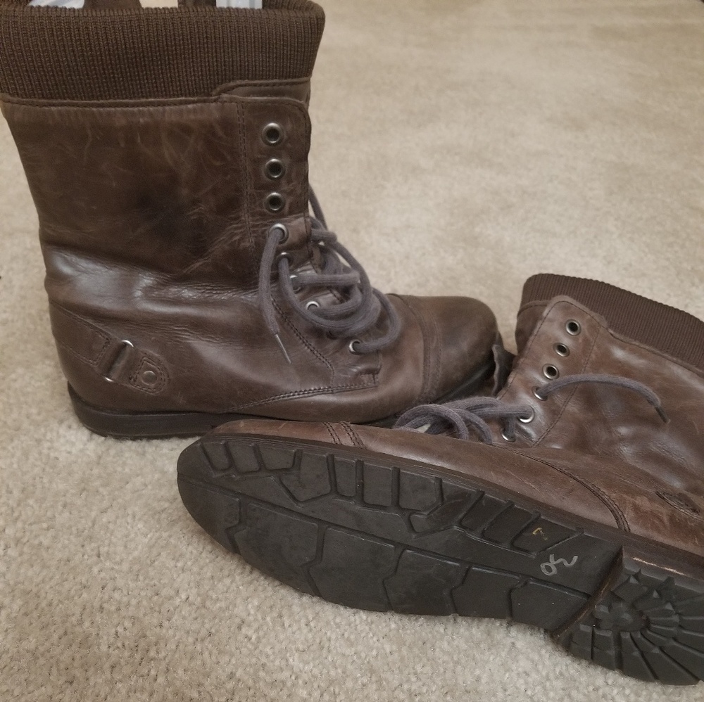 Skechers boots